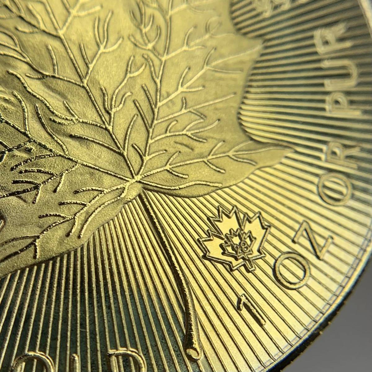 #N2-48 カナダ古銭　メープル金貨　エリザベス2女王　コイン　旧家蔵出　直径39.8mm厚さ2.8mm量目23.6g　希少_画像5