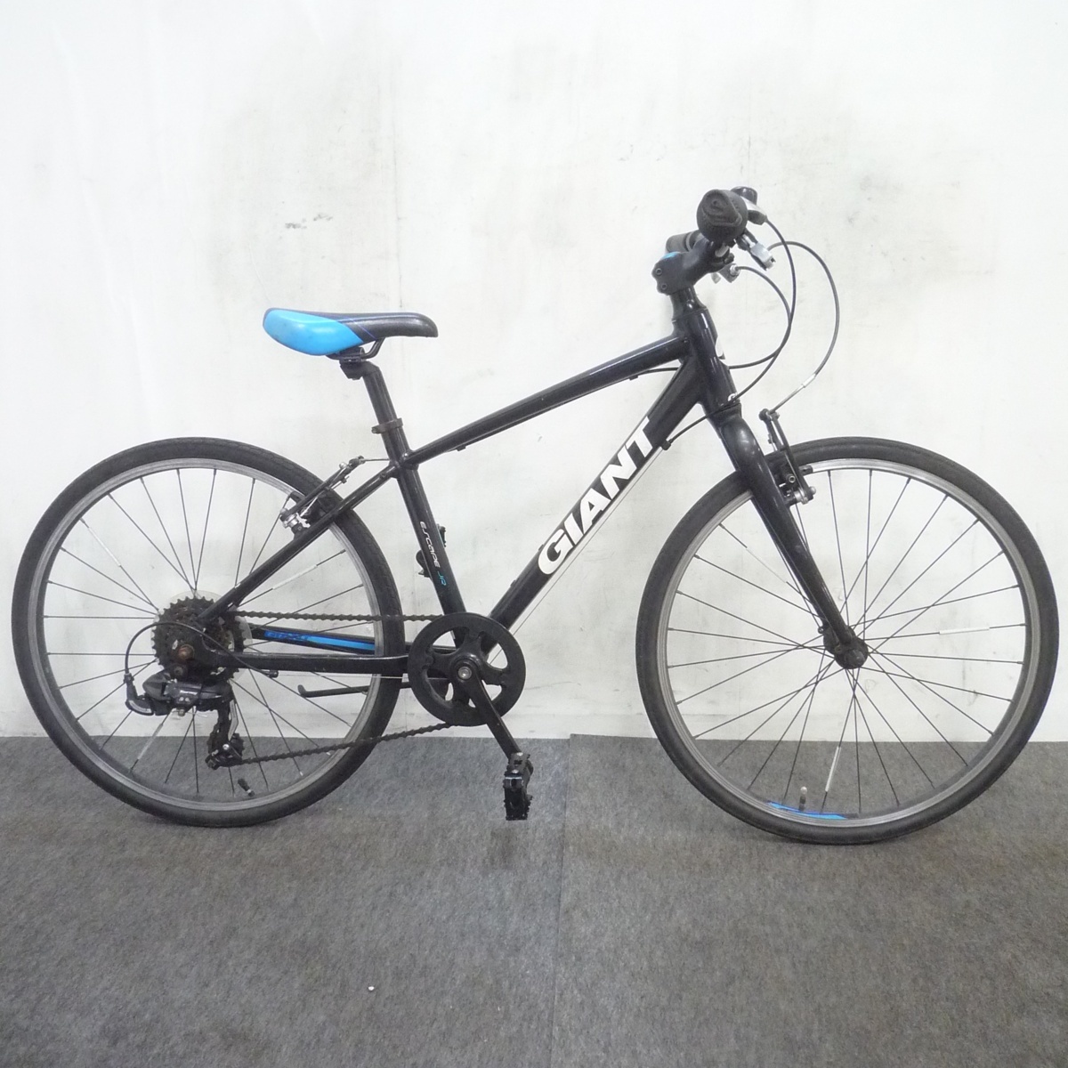 品質が GIANT ESCAPE JR 24インチ 7段変速 - 自転車本体