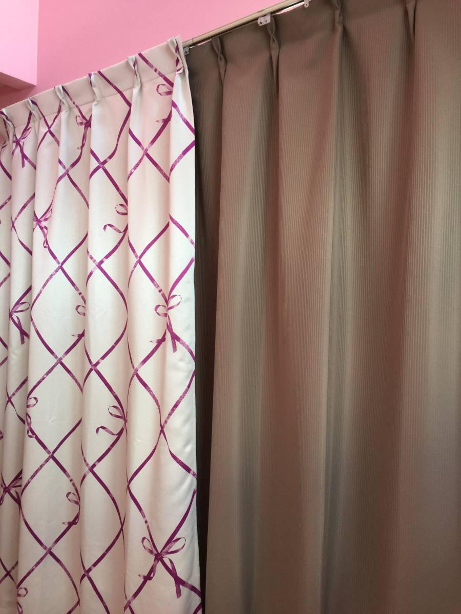 フランフラン☆カーテン☆リボン柄☆リボナ☆タッセル＆フック付き☆遮光機能有り_茶色遮光カーテンと二重に使用していました