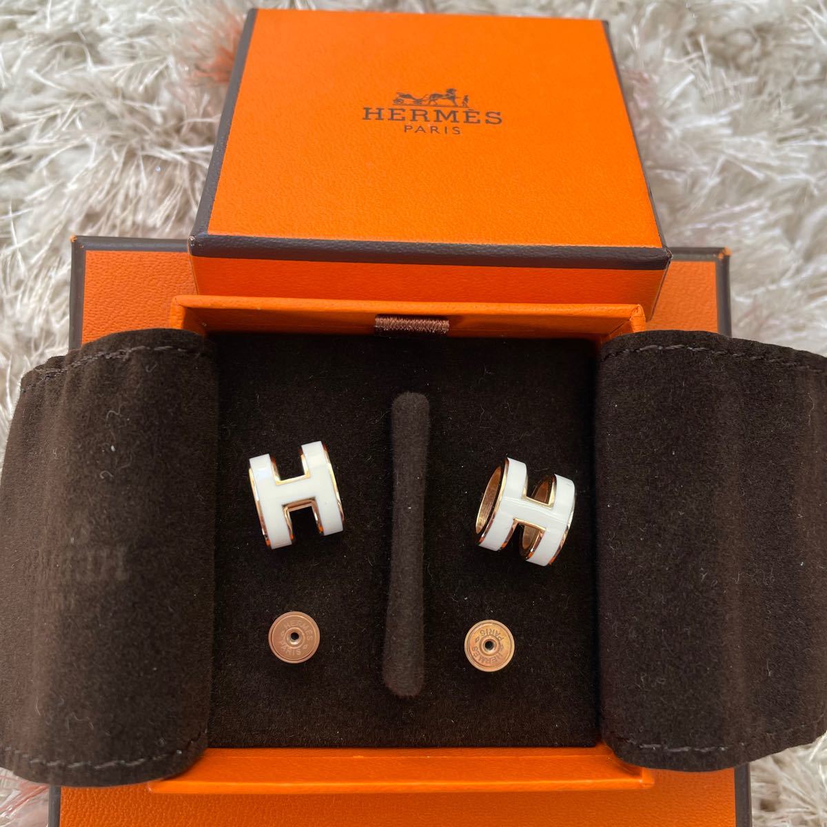 美品 エルメス HERMES ポップH アッシュ ピアス ホワイト 白 美品 エルメス HERMES ポップH アッシュ ピアス ホワイト 白
