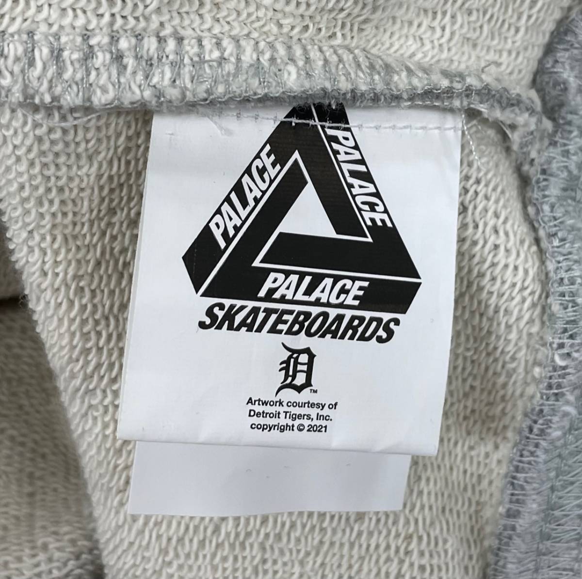 新品 □ PALACE SKATEBOARDS Detroit Tigers New Era コラボ 刺繍