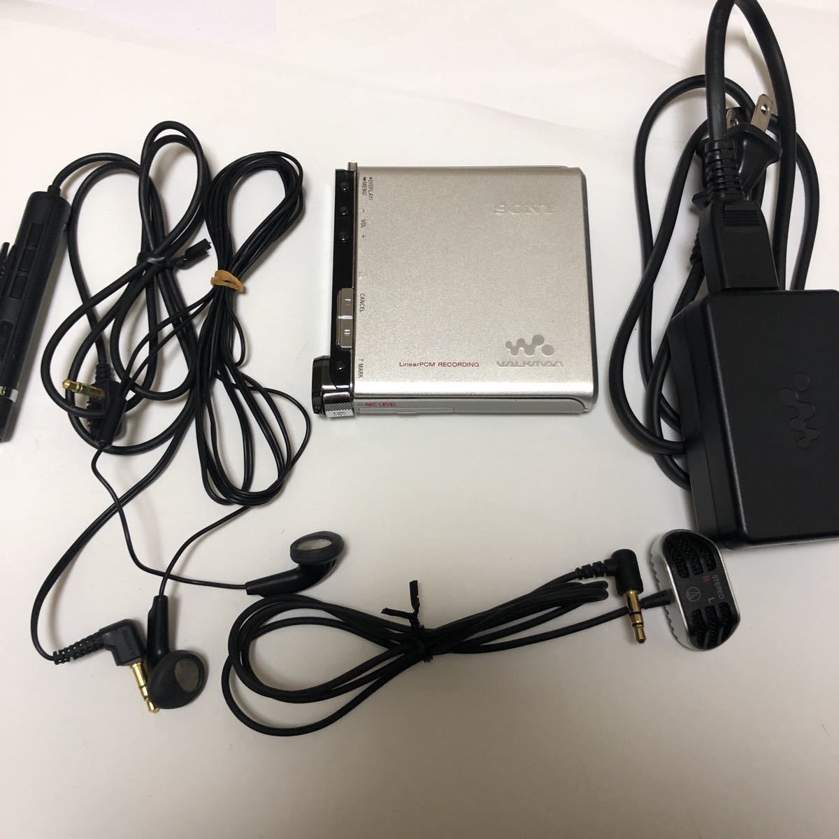 ヤフオク! - 【ジャンク】SONY MDウォークマン MZ-RH1 Hi...
