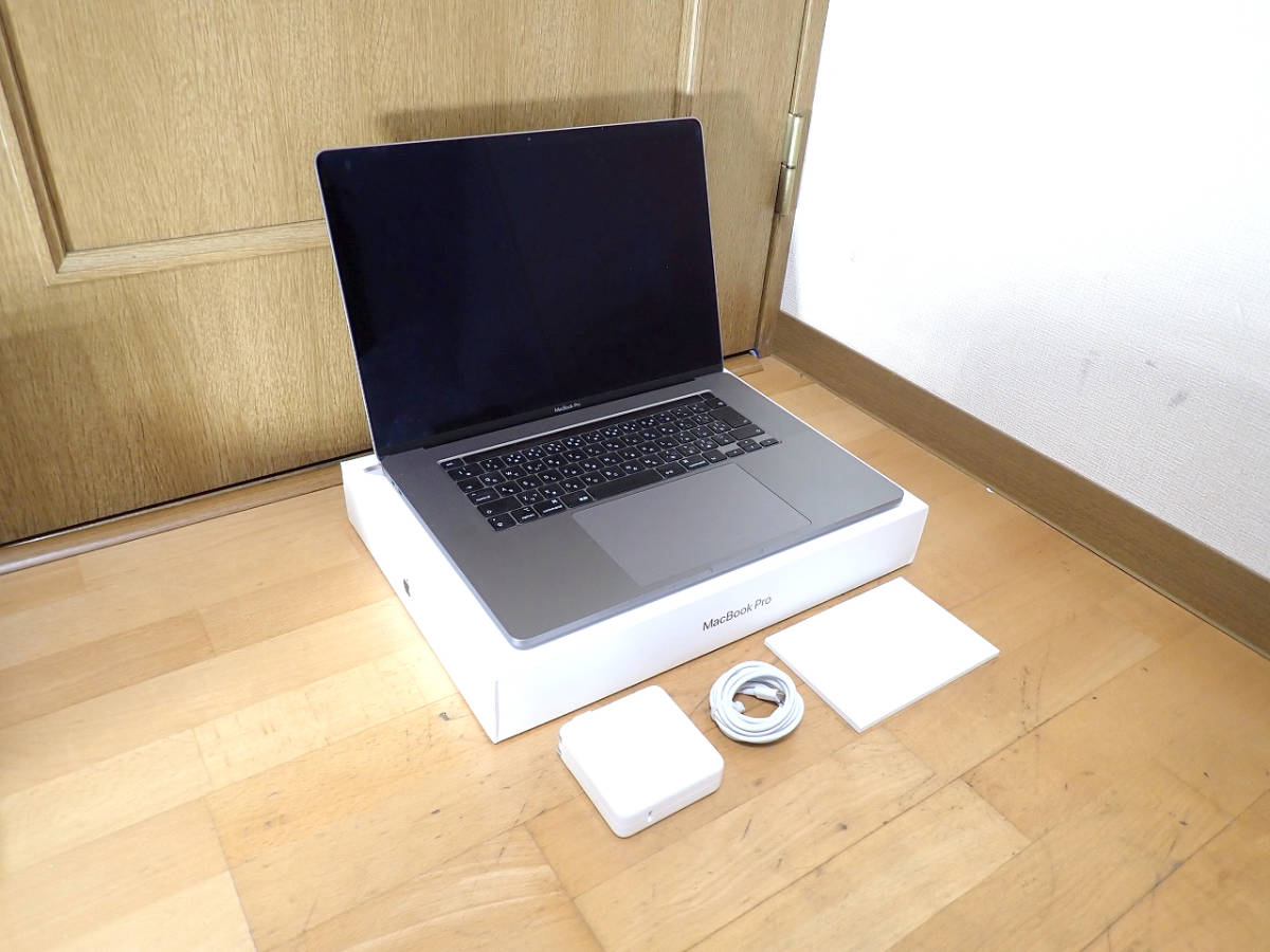 中古美品 MacBook Pro Apple MVVJ2J/A Core i7 2.6GHz メモリ 16GB SSD