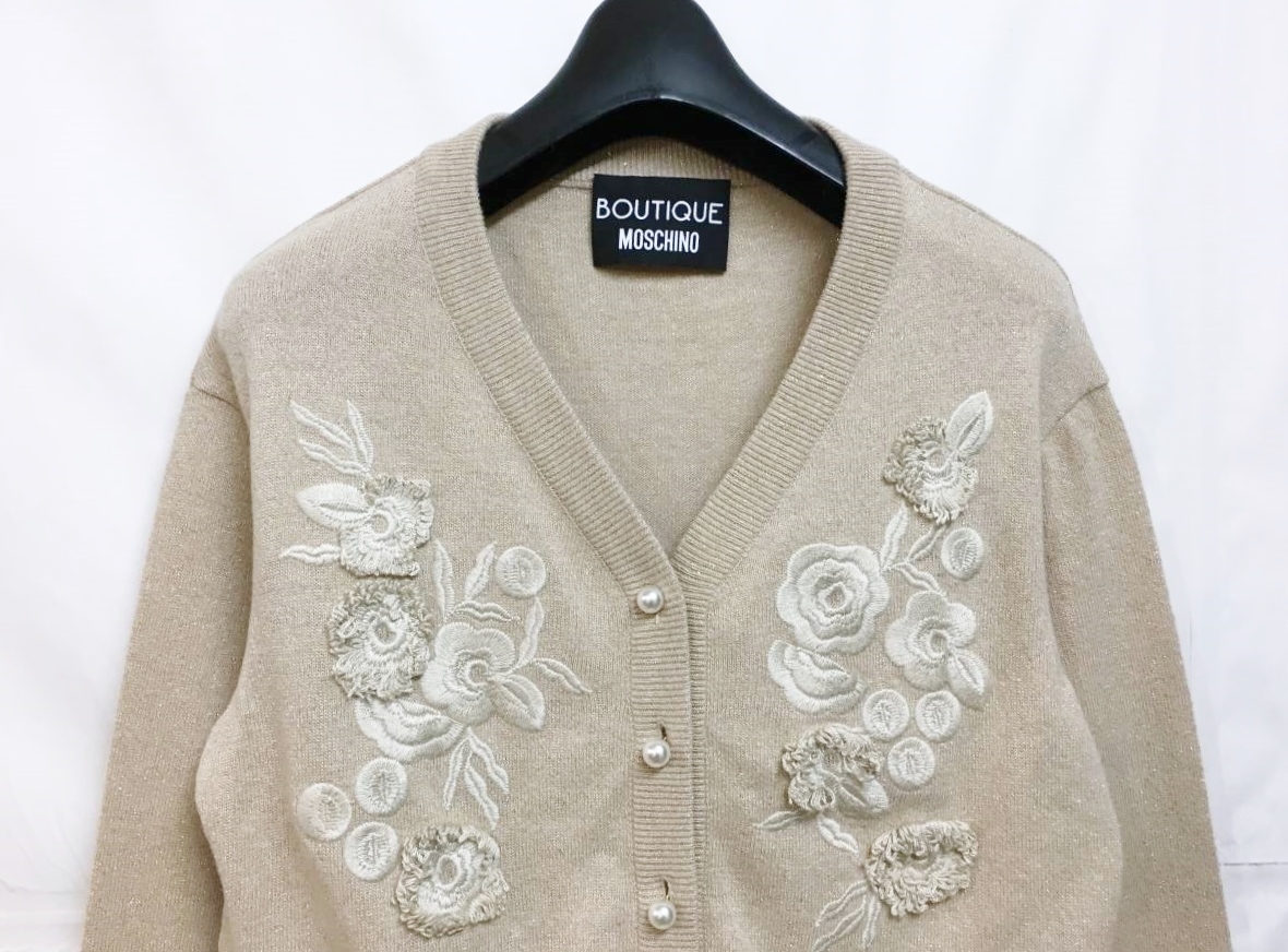 新品 BOUTIQUE MOSCHINO ブティックモスキーノ 刺繍 カーディガン 40