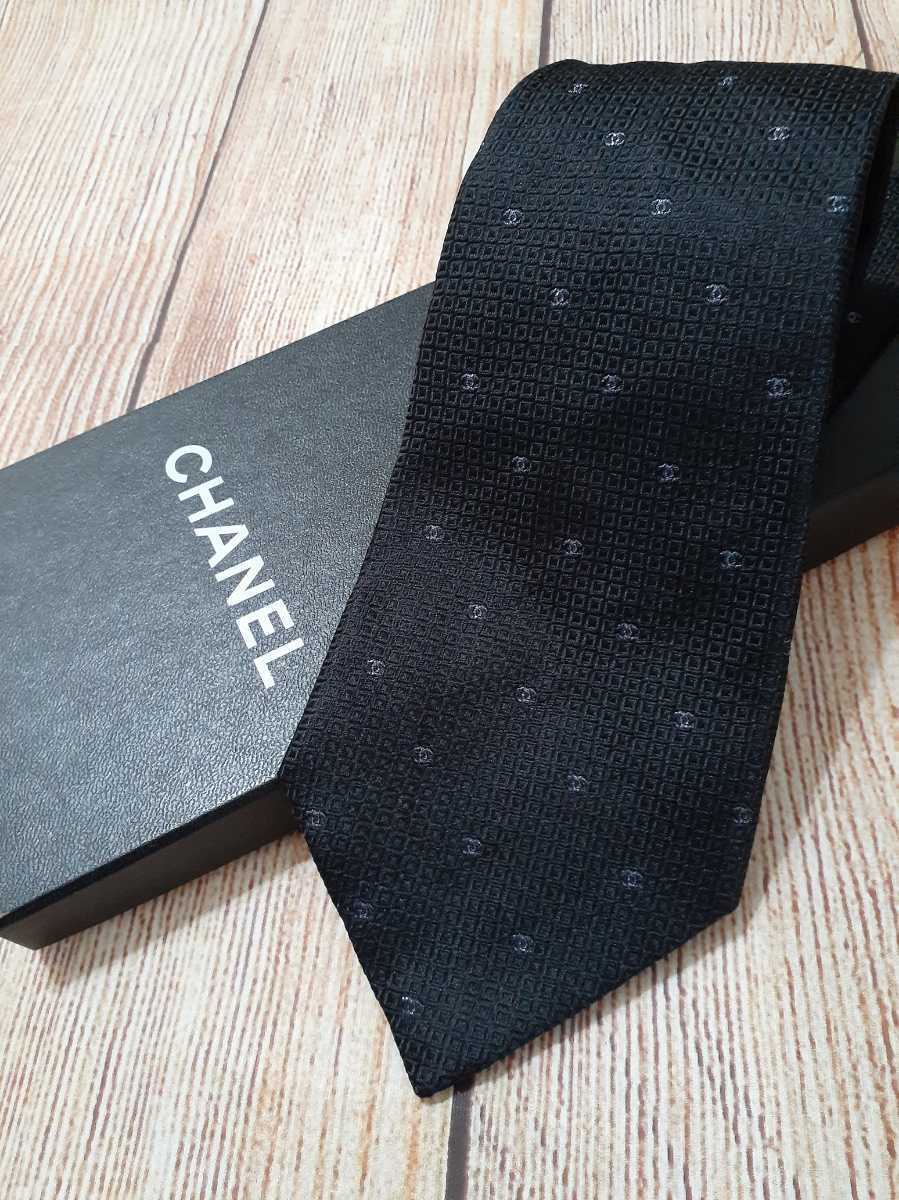 9 CHANEL シャネル ネクタイ ココマークラメ入り ブラック 箱付き(服飾 ...