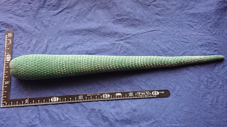 1/6カスタムドール向け 蛇型の胴体尻尾パーツ（緑色・ベージュ） オリジナルパーツ 軟質素材 人肌ゲル プリンゲル _画像3