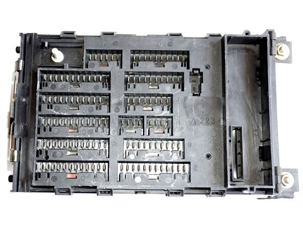 [ Alpha Romeo Spider 916 series 2.0TS 916S2 for / original interior fuse box ][1569-46330]