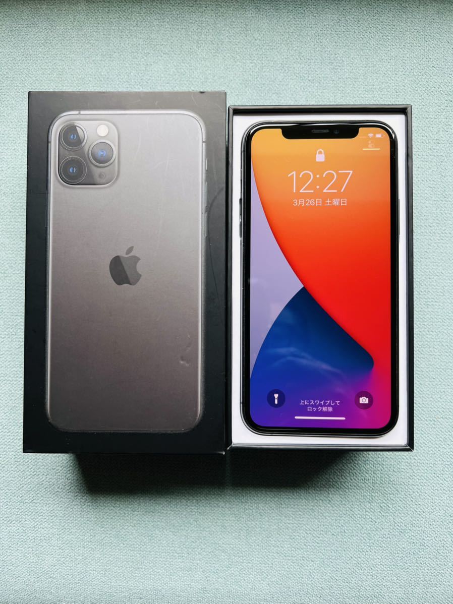 超美品○iPhone11 Pro 256GB スペースグレイ 本体 docomo SIMフリー