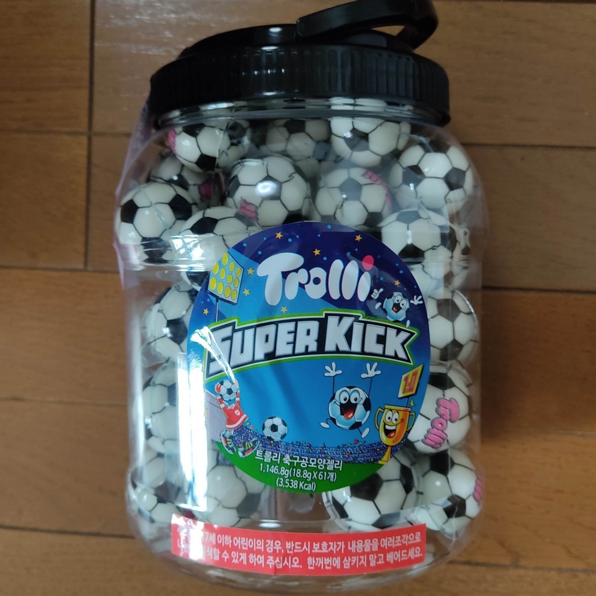 トローリ 正規品サッカーボールグミ60個(¥8,400) adab.radenfatah.ac.id