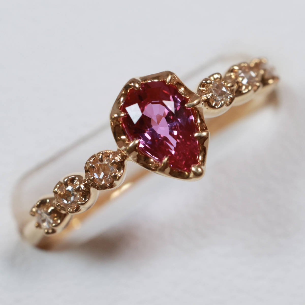 K18 ベーネベーネ ピンクサファイア 0.49ct ダイヤモンド 0.06ct 750