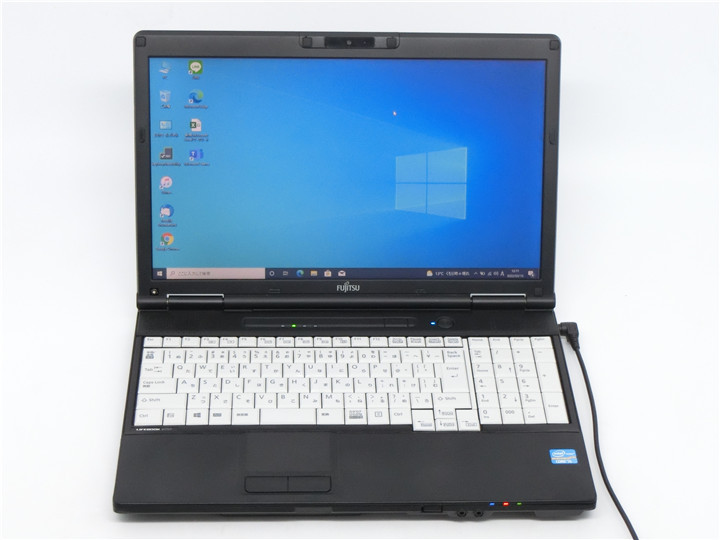 上等な 中古/15型ノートPC/Win10/爆速新品SSD256/8GB/3世代i5/FMV A572