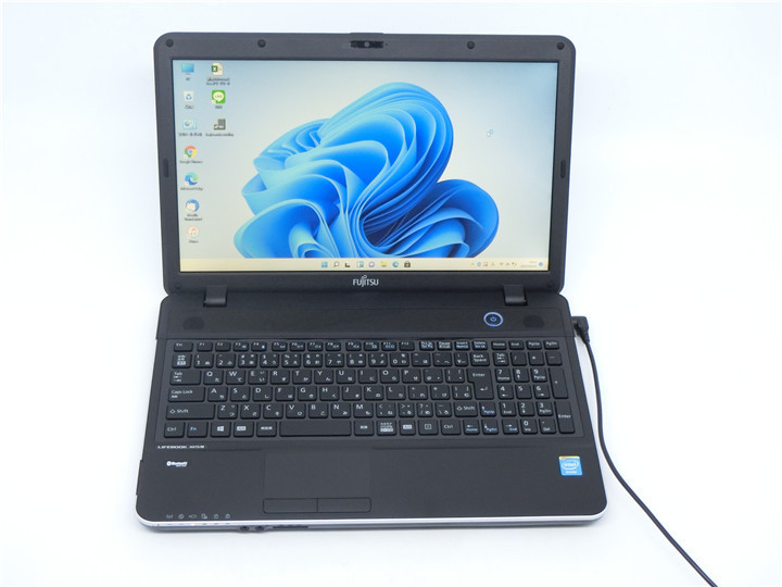 最新Win11Pro/カメラ内蔵/中古/15.6型ノートPC/爆速新品SSD256/4GB/3世代i5/FMV　AH15/M Office搭載/HDMI/無線WIFI/テンキー/即使用可