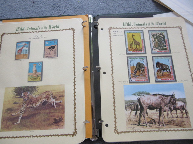 「Wild Animals of the World Stamp Collection」世界の野生動物切手コレクション約53リーフ　大型バインダー収納№1068_画像1