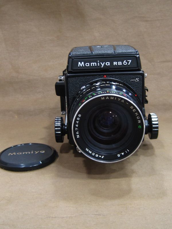 M6-896◆中古品 ジャンク品 MAMIYA マミヤ RB67 ProS 中版フィルムカメラ 付属品多数_キャップが外れやすくなっています