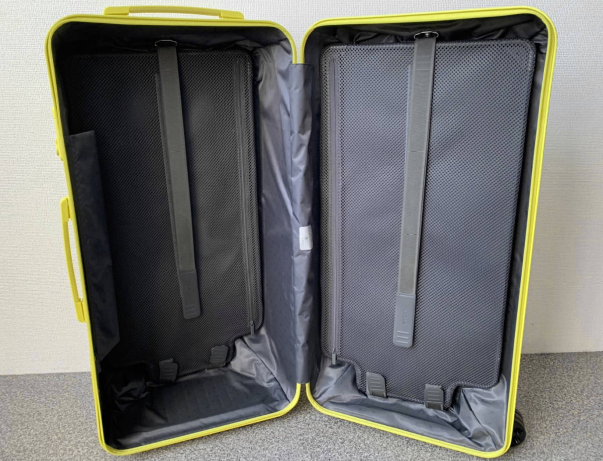 RIMOWA ESSENTIAL TRUNK PLUS リモワ エッセンシャル トランク RIMOWA ESSENTIAL TRUNK PLUS リモワ エッセンシャル トランク