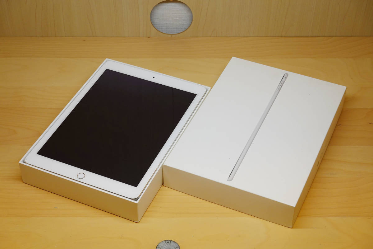 ☆!外装美品! Apple iPad Air2 Wi-Fiモデル 16GB シルバー MGLW2J/A