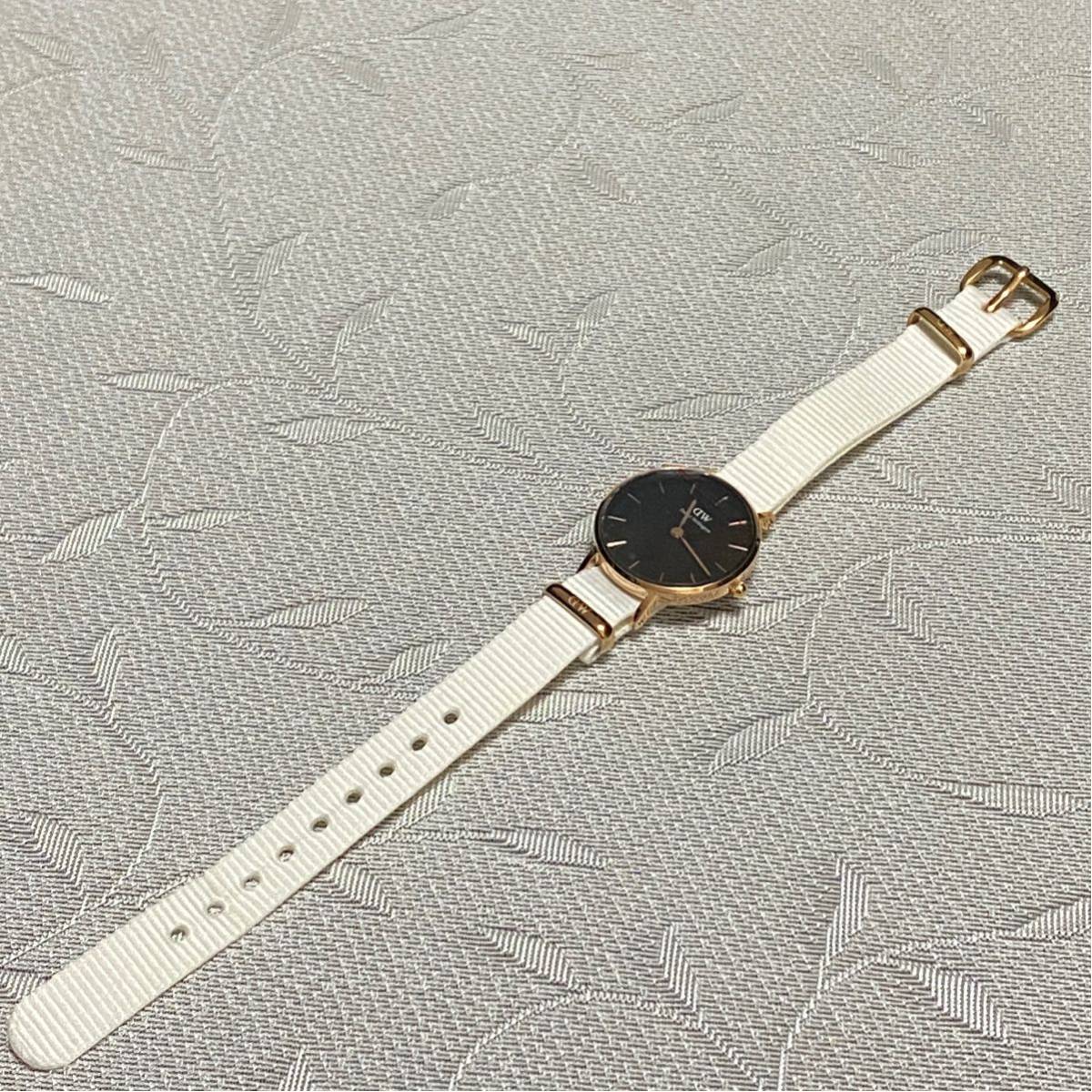 ダニエルウェリントン Daniel Wellington DW006000314 ローズゴールド　ホワイト　レディース 　28mm　長期保管品　電池交換済み _画像2