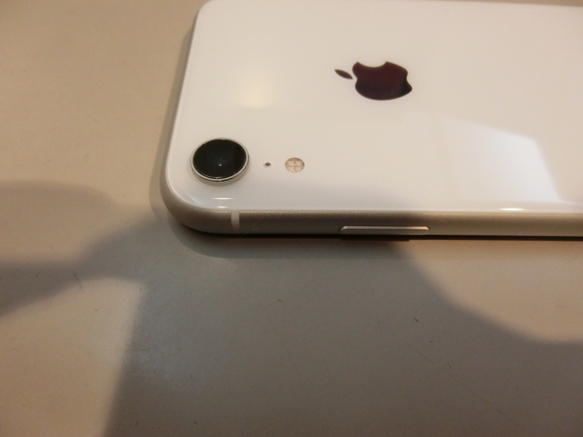 SIMフリー Apple iPhoneXR 128GB ホワイト 超 本体のみ(国内版SIM 