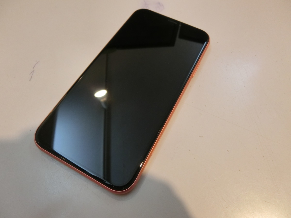 SIMフリー☆Apple iPhoneXR 64GB コーラル 美品 本体のみ☆ ic.sch.id