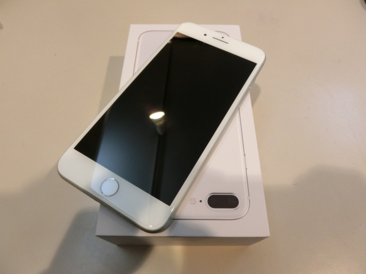 SIMフリー☆iPhone8 Plus 64GB シルバー 超美品☆ | laninternet.com.br