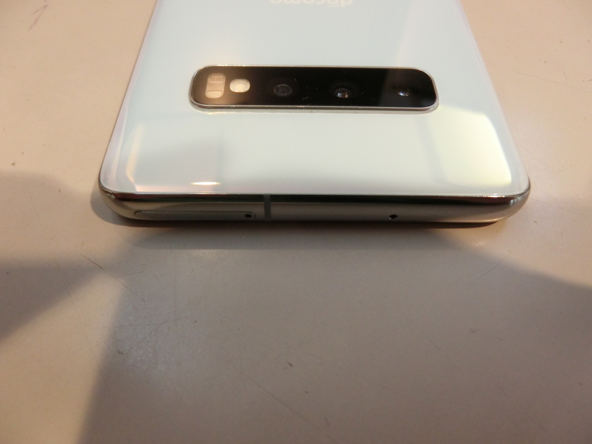 SIMフリー☆docomo ○判定 Galaxy S10 SC-03L ホワイト 美品 本体のみ