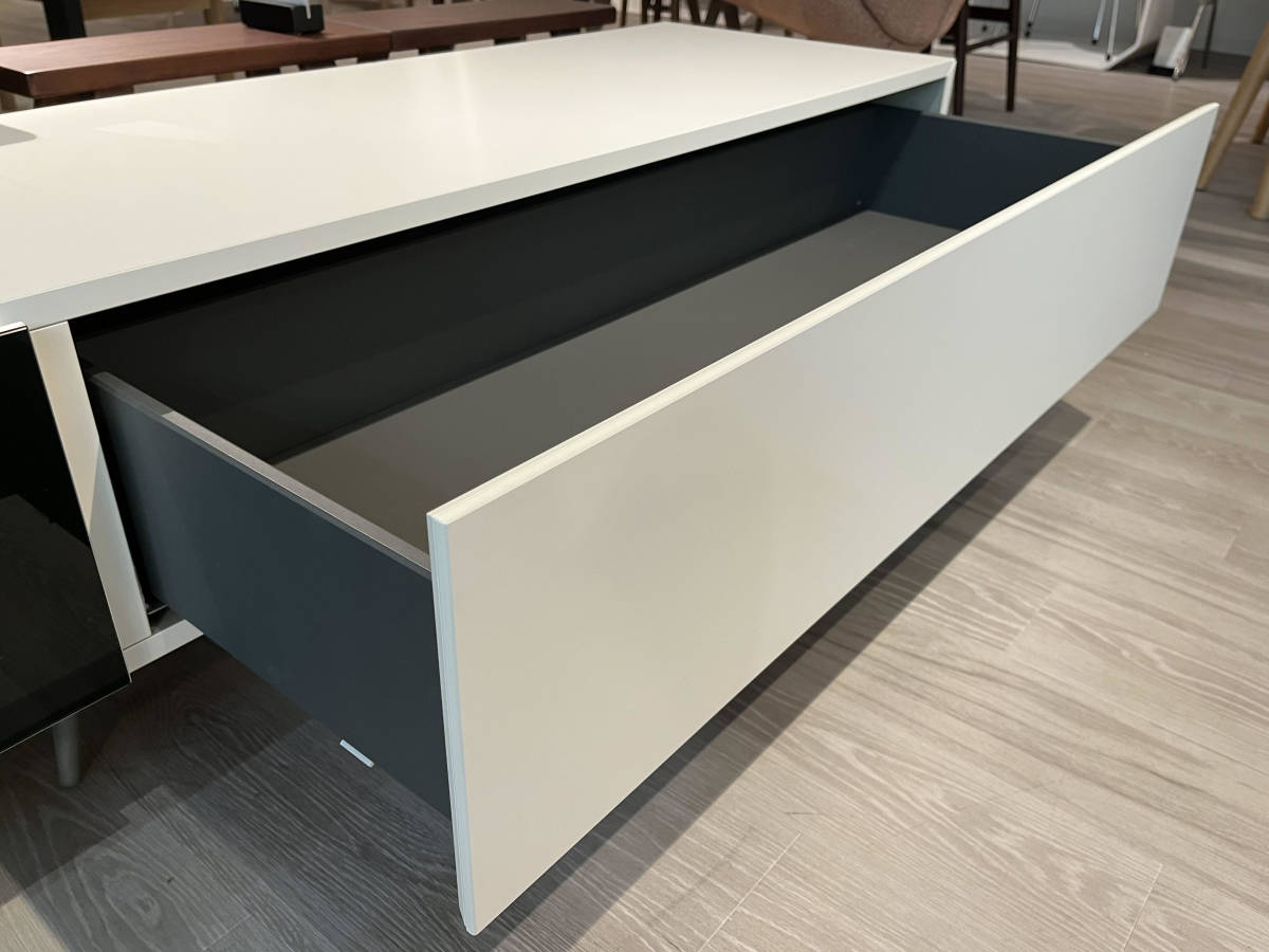 □展示品□ BoConcept Lugano l テレビボード ホワイト ボーコンセプト 大人気激安通販 BoConceptテレビボード リビング収納