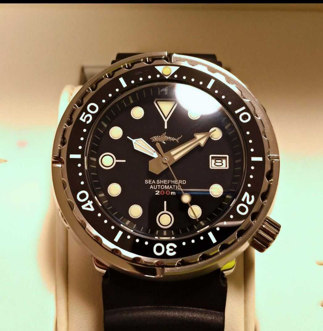 【返品交換不可】 (送料無料)腕時計ツナ缶ダイバーマリーンマスターオマージュ黒ベゼル自動巻 セイコーNH35Aムーブメント 3針＋カレンダー