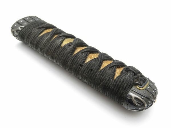 2909】刀装具 オリジナル 甲冑・武具 赤銅兜縁頭 柄(初品・買取品