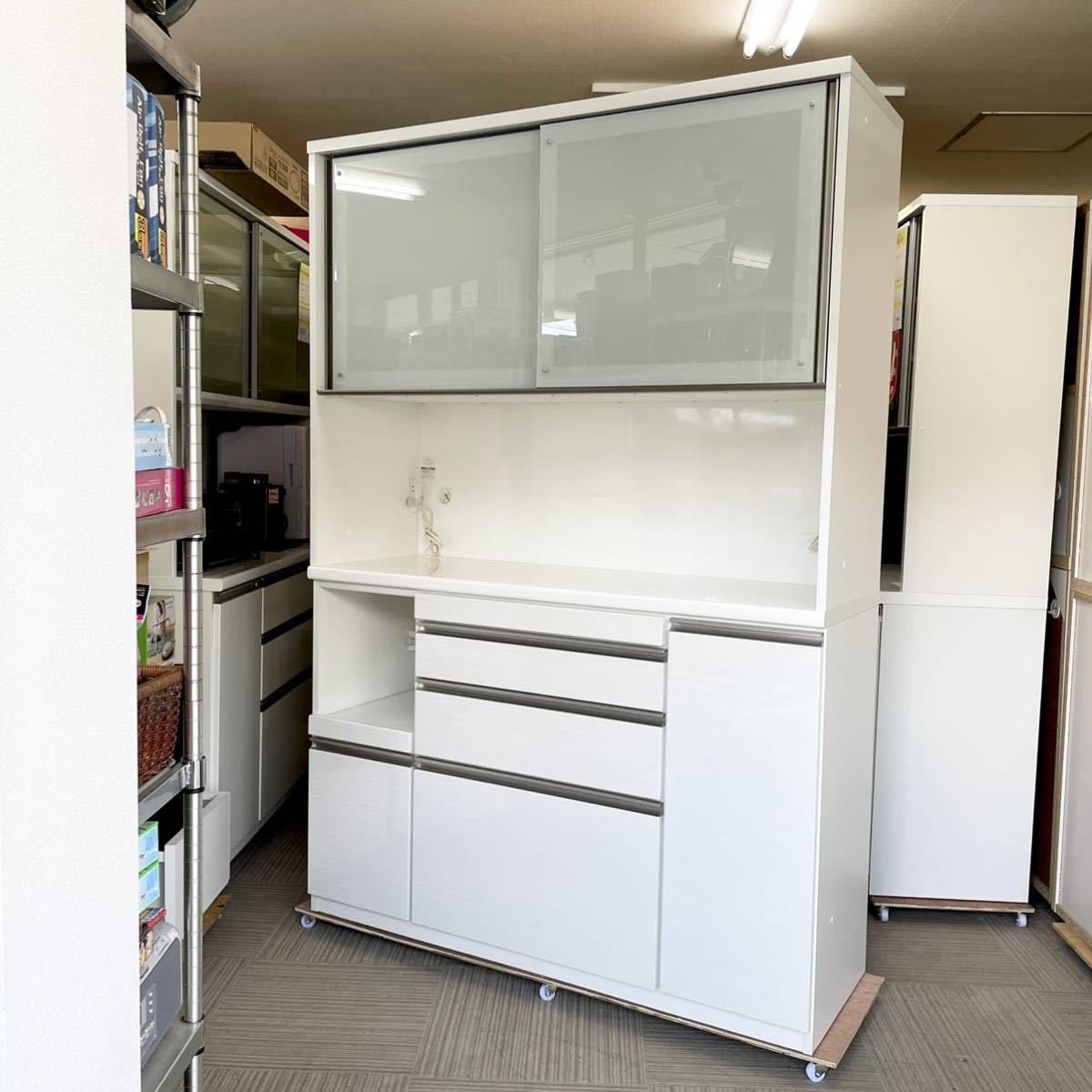 超美品 食器棚 キッチンボード ダイニングボード 東京インテリアで購入 