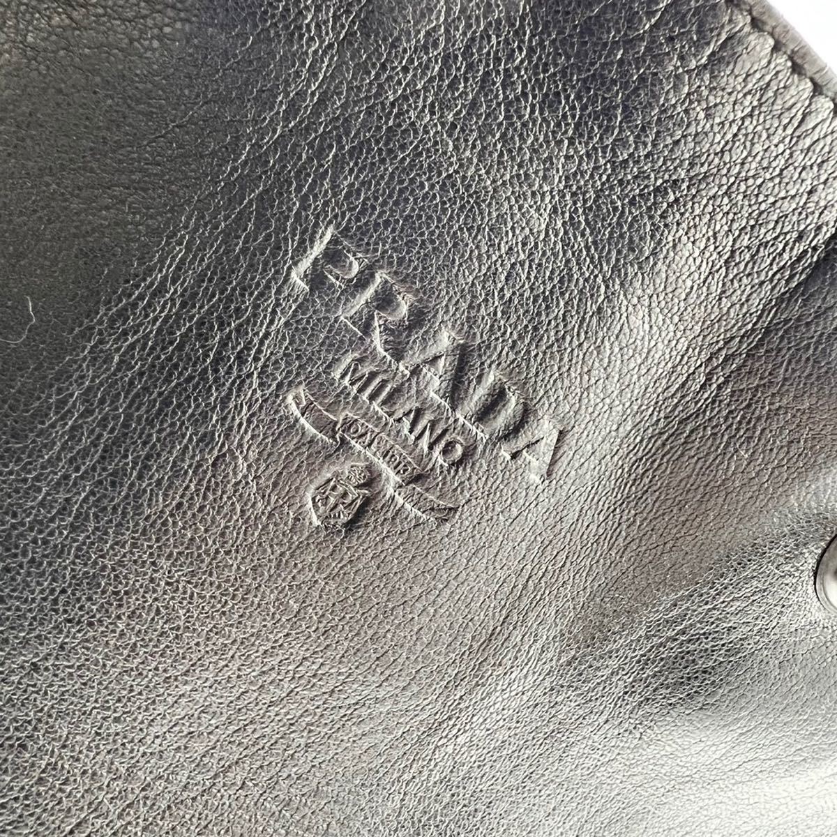 1円【新品同様】PRADA プラダ メンズ トートバッグ A4収納 ビジネスバッグ ワンショルダー 肩掛け ロゴ型押し ラムレザー ブラック 正規品_画像2