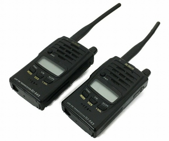 ALINCO 無線トランシーバー DJ-S42 2台 EDC-138 ICOM HM-166 セット 中古 T6339467 ハンディ 新作人気モデル