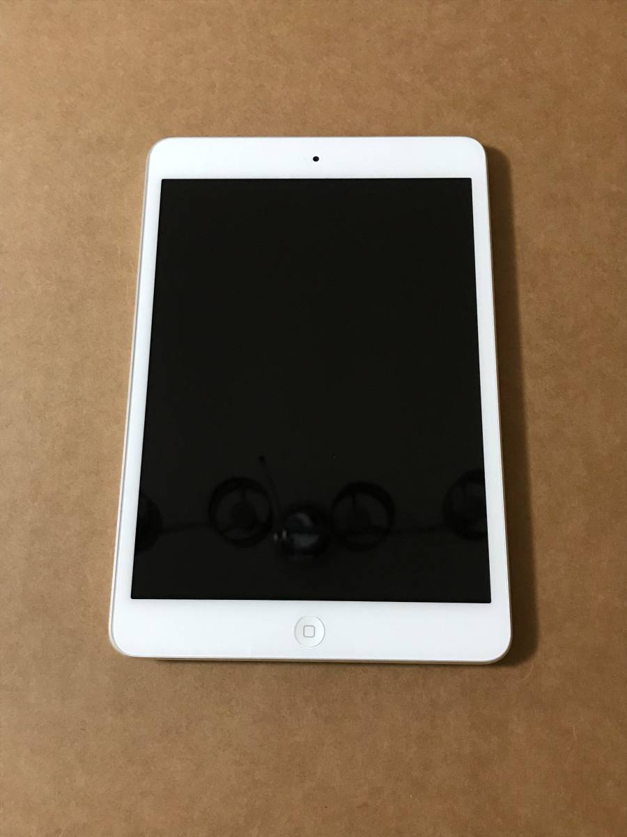 初代 iPad mini Wi-Fi 16GB シルバー ios 9.3.5 箱 付属品付き(iPad 