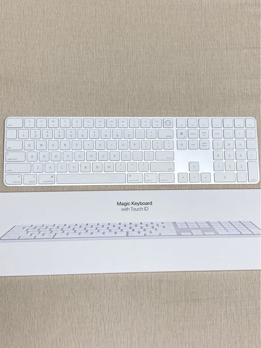 Touch ID搭載Magic Keyboard(テンキー付き)- 英語(US)(¥14,500