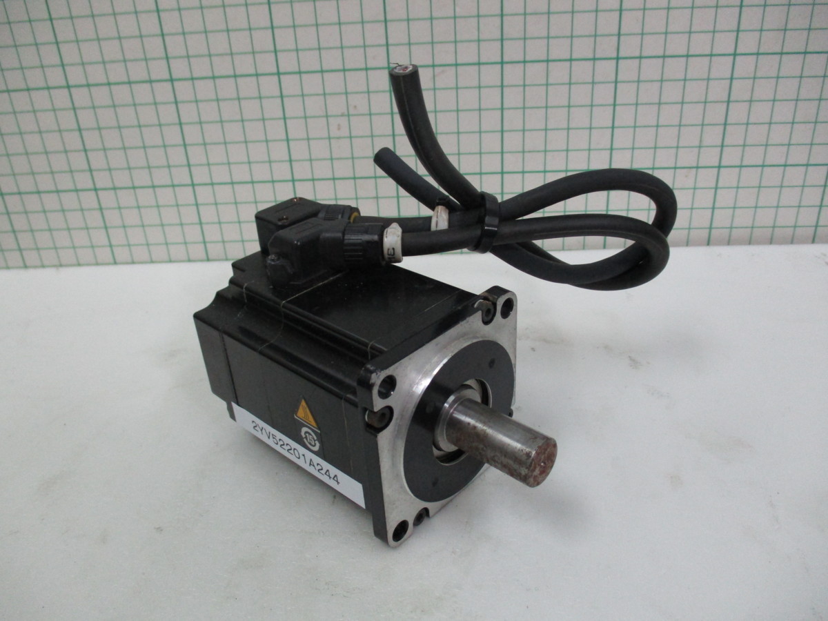 YASKAWA AC SERVO MOTOR SGM7J-04AFA21 200V 2.5A 400W abr-therapy.com