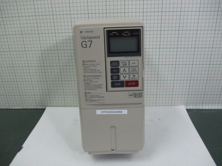 YASKAWA CIMR-G7A20P4 Varispeed G7 インバータ 200-240V 0.4KW 3.2A