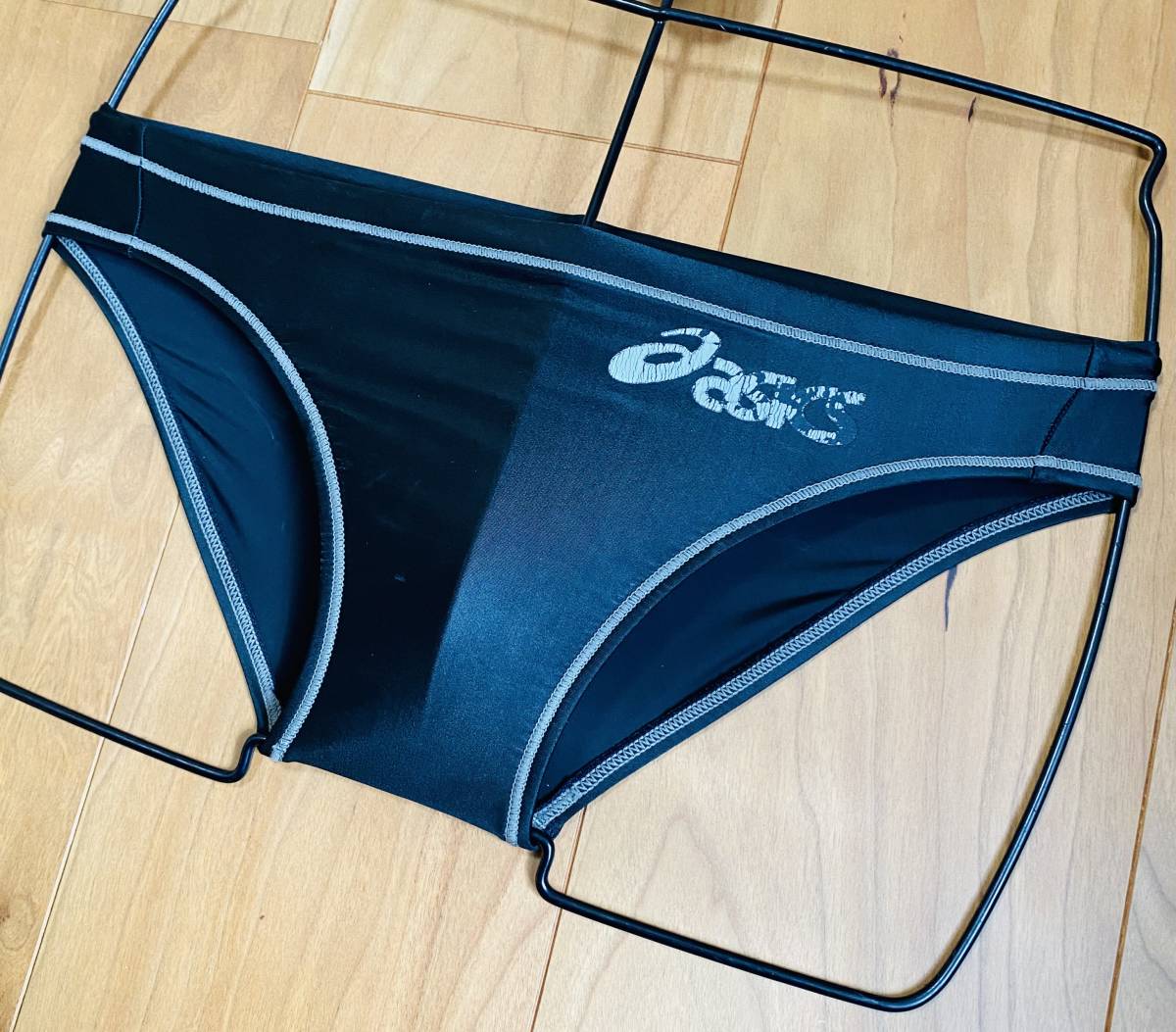 【美品】asics / 初期スプラッシャー / 初期ロゴ / Sサイズ / ブラック / 超光沢 / アシックス ama415 競泳水着 競パン 高校大学水泳部