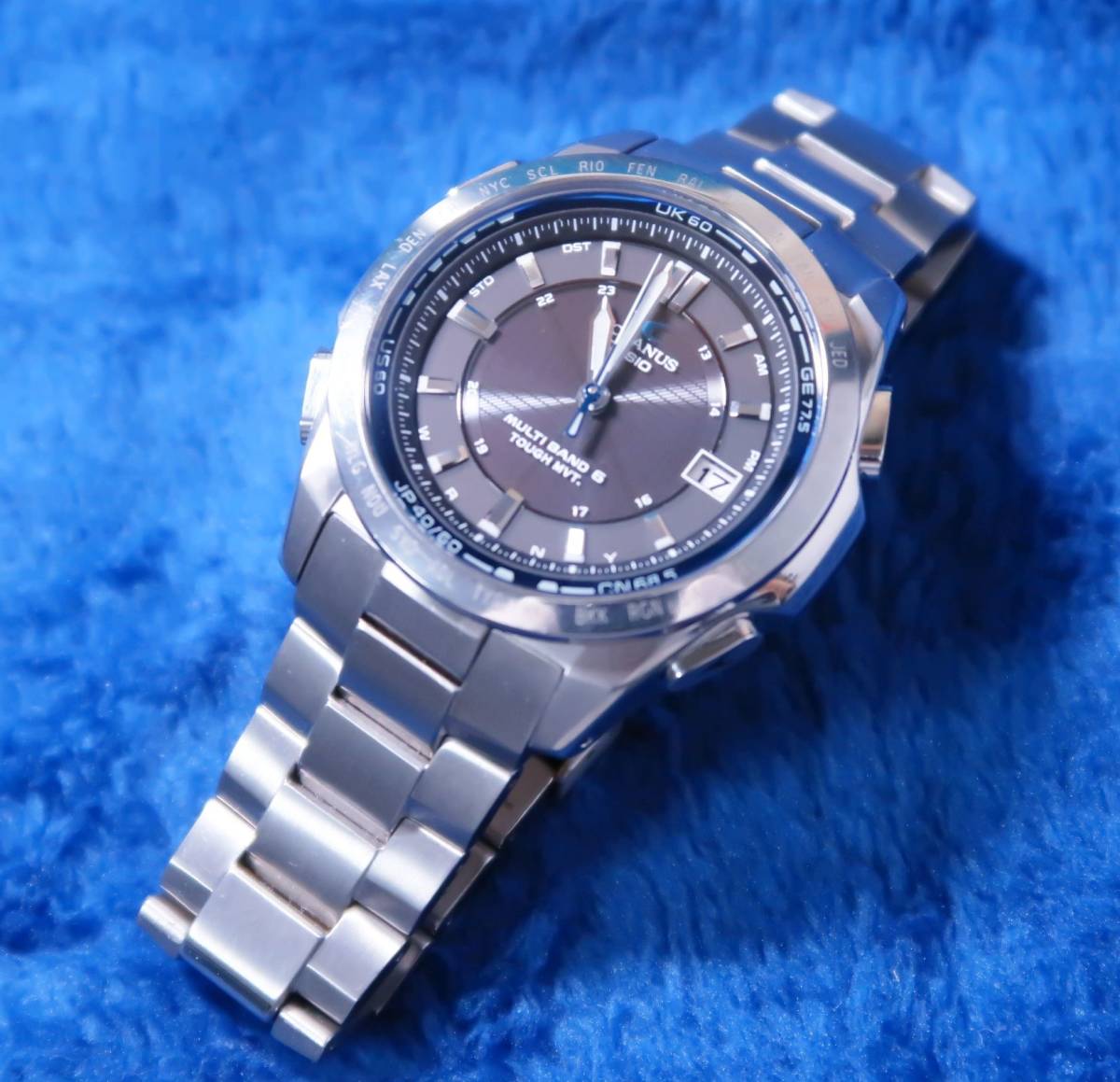 カシオCASIO電波ソーラー腕時計OCW-T1000B カシオCASIO電波ソーラー腕時計OCW-T1000B