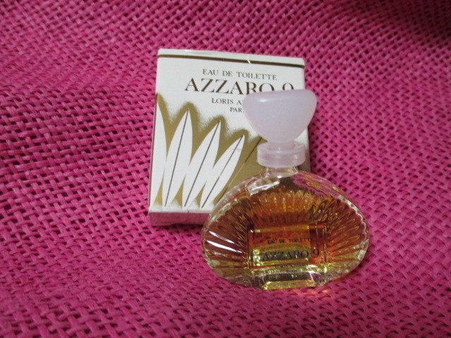 ★アザロ　AZZARO 9 オーデトワレ・アザロ9　5ｍｌヴィンテージ　廃盤香水　LORIS　AZZARO　ミニチュアサイズ_画像1