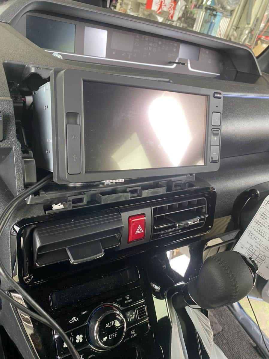 新車外し スマホ連携ディスプレイオーディオ ダイハツ スマート