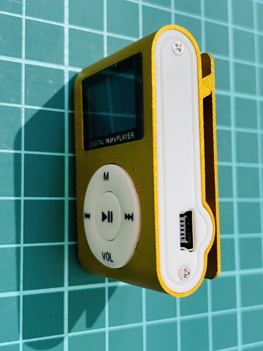 新発売【ゴールドカラー】新品 液晶画面付き MP3 音楽 プレイヤー SDカード式_画像3