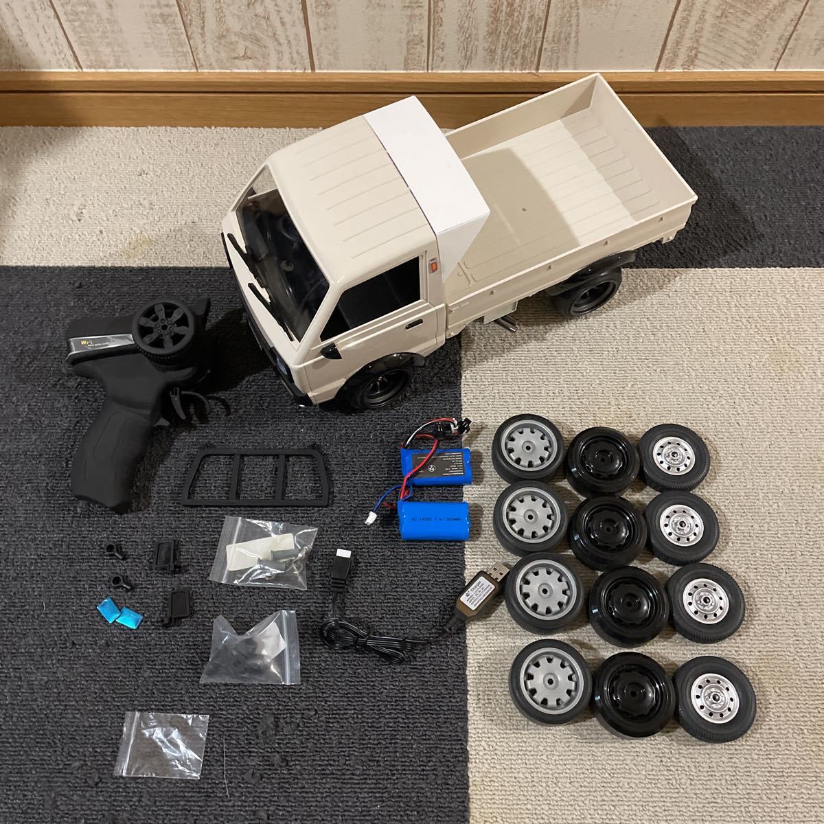 最前線の WPL D12 専用品 金属 リア シャフト セット 銀 ラジコン 軽