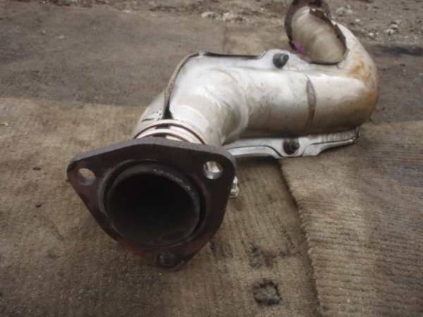 * VG40 Century exhaust pipe front pipe right 280633JJ