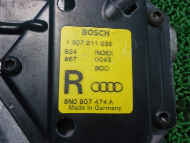 * 8NAPXF 8N Audi TT HID ballast right 8N0907474 330448JJ