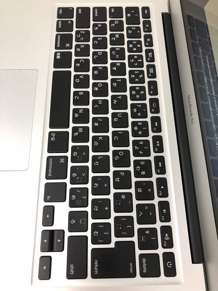 M520【美品】 MacBook Air Mid 2017 13インチ SSD 128GB 1.8GHz Intel