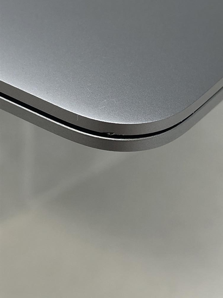 M843【ジャンク品】 MacBook Air Retina 2020 13インチ SSD 256GB メモリ16GB　/100_画像7