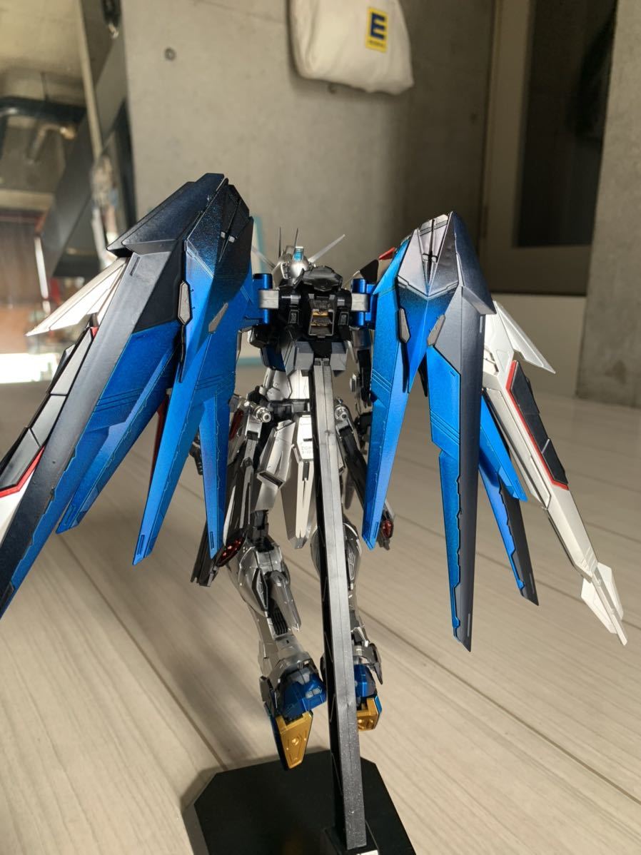 MG ガンダムベース限定 フリーダムガンダム シルバー MG ガンダムベース限定 フリーダムガンダム シルバー
