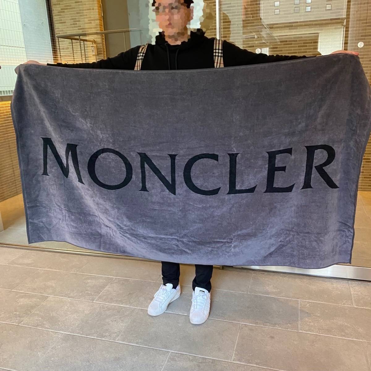 Yahoo!オークション - 【新品未使用】MONCLER モンクレール タオル