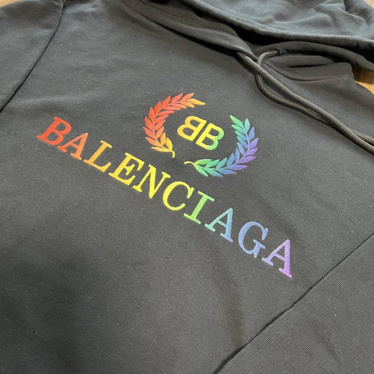 新品未使用】バレンシアガ BALENCIAGA パーカー フーディー ロゴ レインボー オーバーサイズ 女性も着れる♪