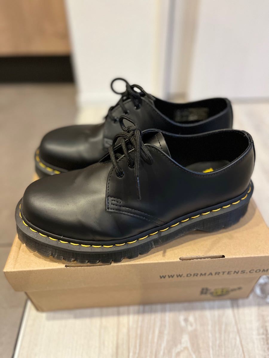 Dr Martens ドクターマーチン 3ホール ドクターマーチン ブーツ