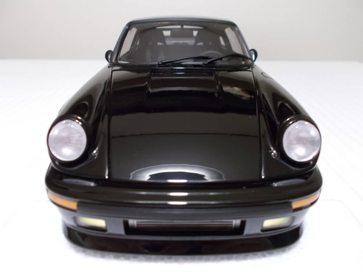 オートアート 1/18 ポルシェ 911 (930) ターボ 湾岸ミッドナイト オートアート 1/18 ポルシェ 911 (930) ターボ 湾岸ミッドナイト